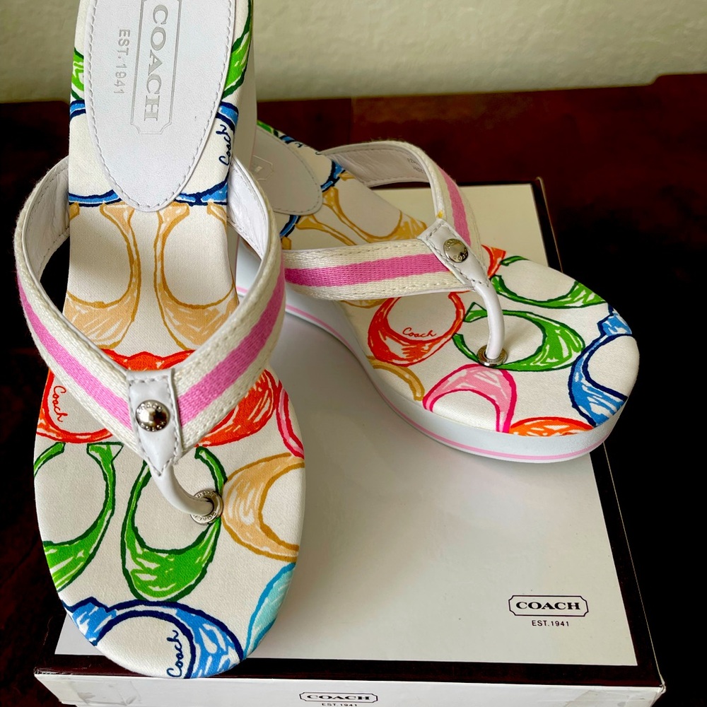 Coach Signature Felicite White Pink Multicolor Sandals Wedge Flip Flops 6.5 M